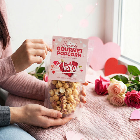 Popcorn "S láskou" - ruby čokoláda, jahody a pistácie